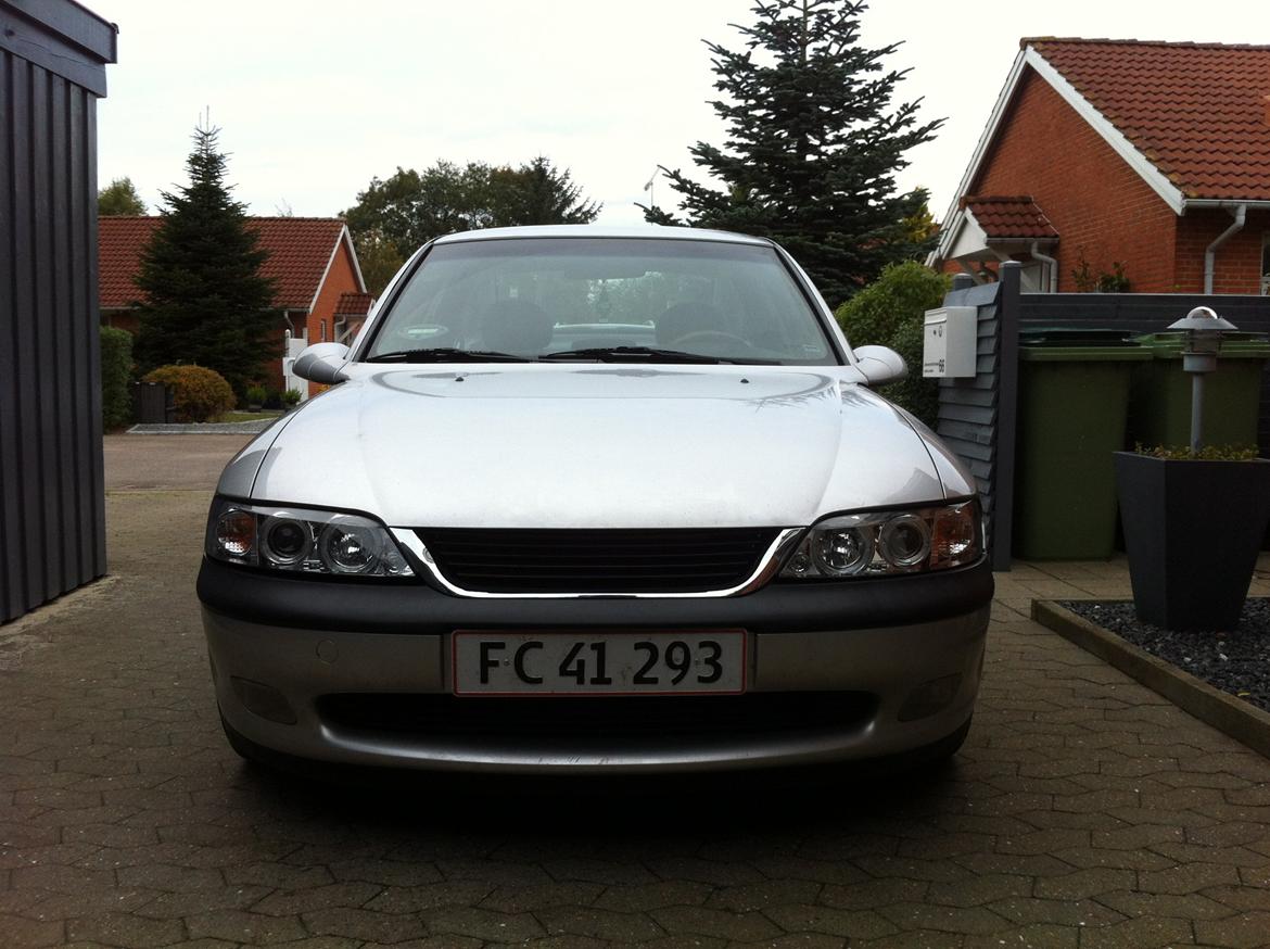 Opel Vectra B 2.5i V6 cdx billede 14