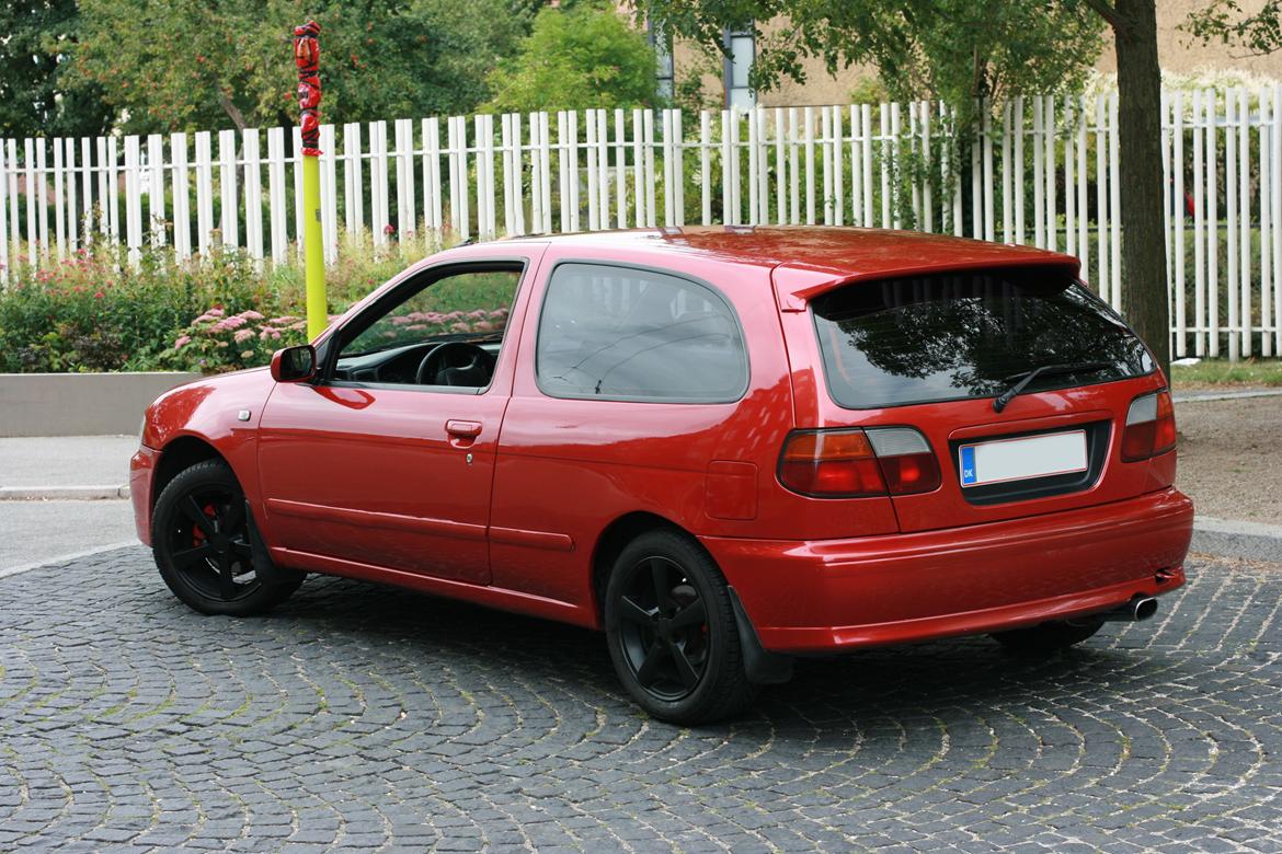 Nissan Almera 1.6 SR billede 1