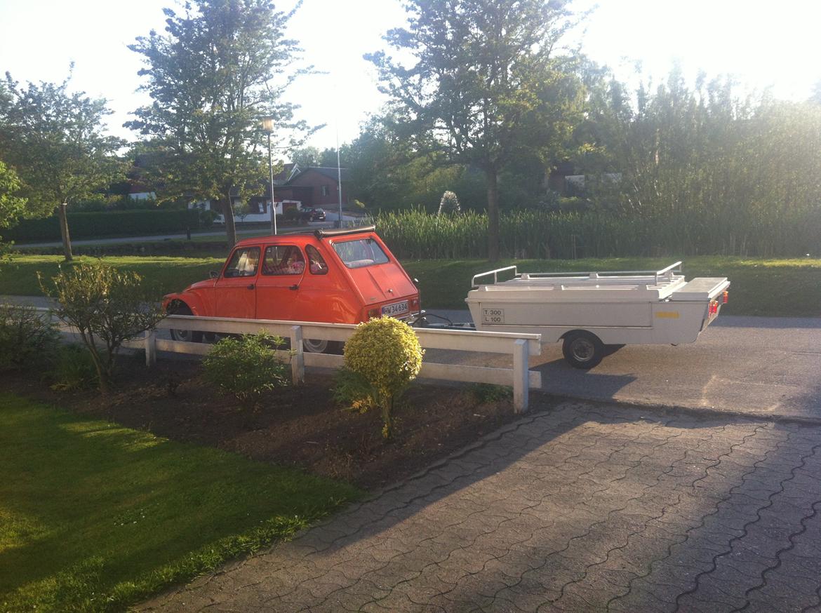 Citroën Dyane 6 - min flotte Dyane med sin Bella canp fra 1971 på sorte nummer plader  billede 8