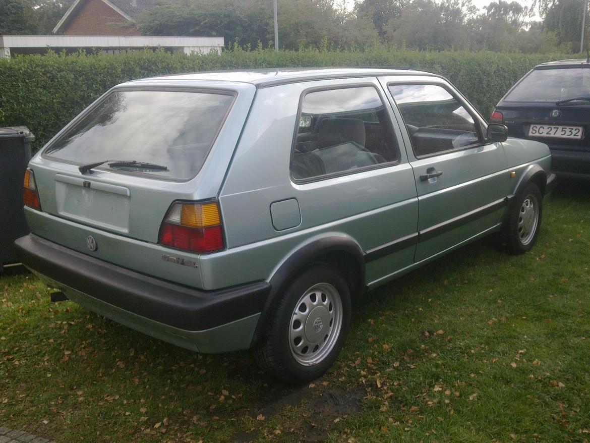 VW golf 2 td GL - Der står den så unden afgift Det tog kun 2 uger så hvade jeg søgt og betalt afgiften billede 9