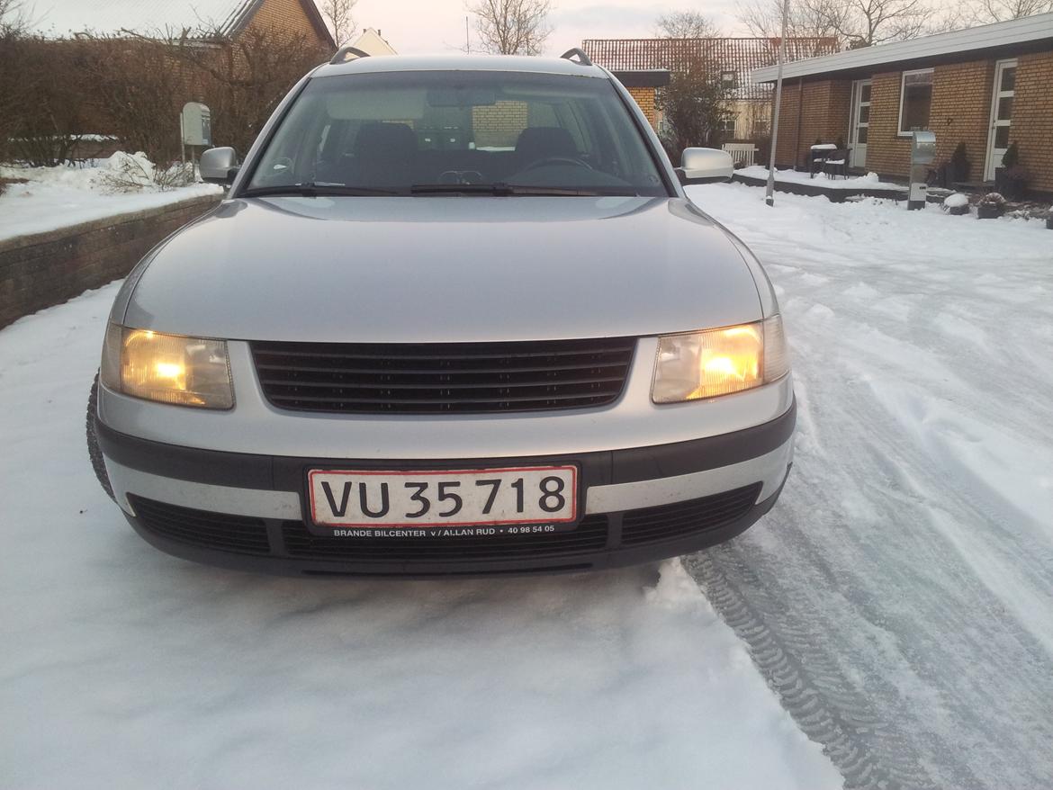 VW Passat 1,8T Variant Trendline billede 1
