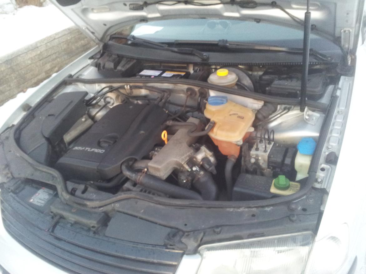 VW Passat 1,8T Variant Trendline billede 10