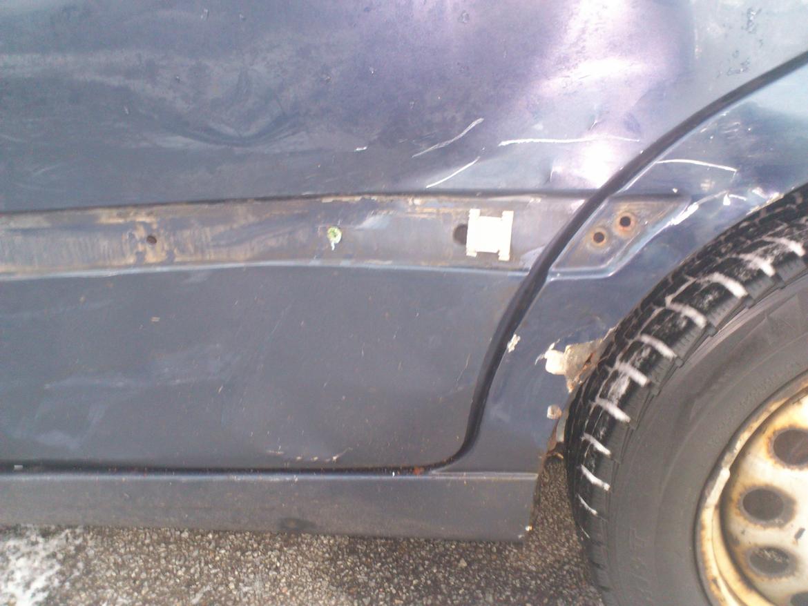 VW Golf III 1,9 TDI ( Død ) - En peugeot 107 overså mig på bilka's parkeringsplads og nu ser den sådan ud, heldigvis ingen personskade billede 20