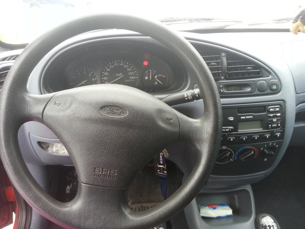 Ford Courier Van 1,8 D (skrottet) billede 6