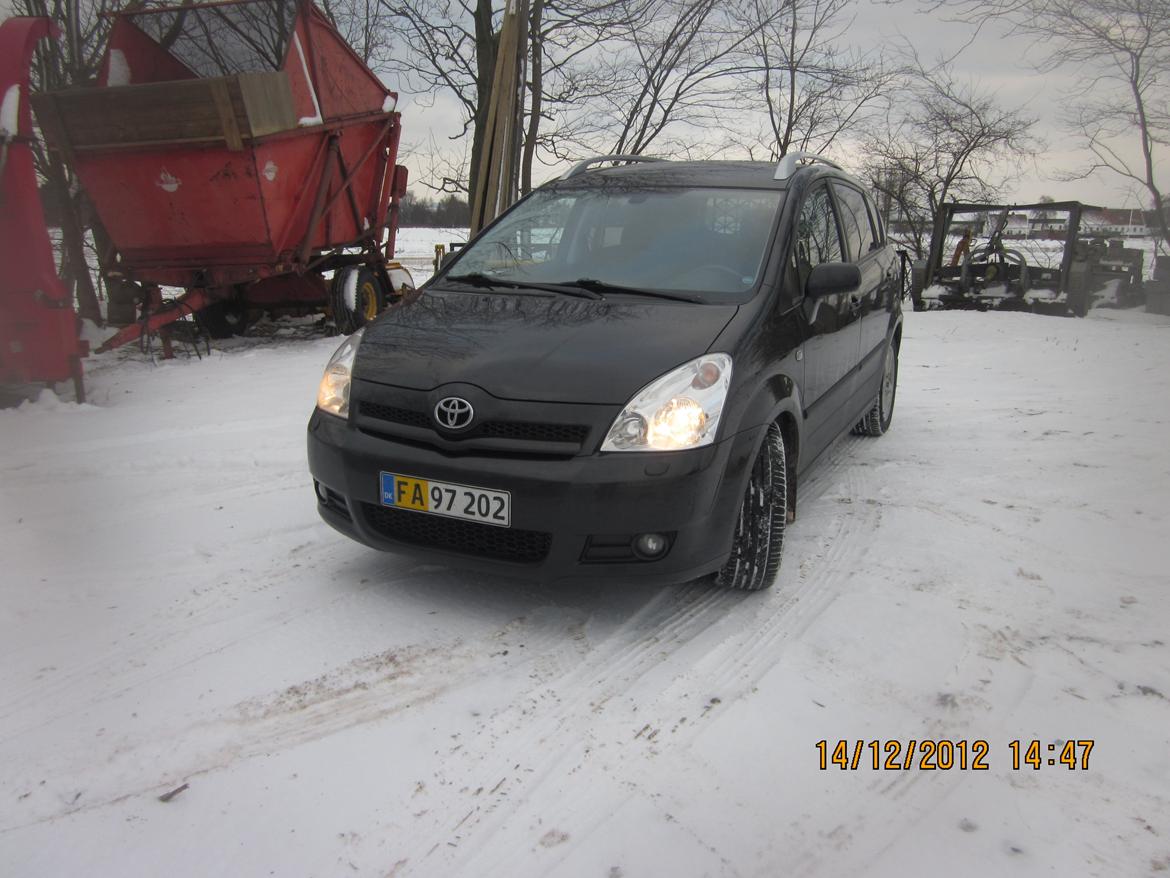 Toyota corolla sportsvan 2.2 billede 1
