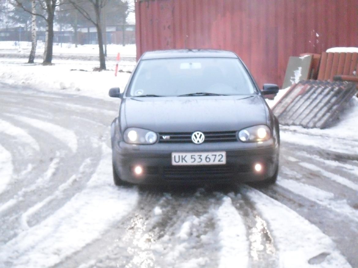 VW Golf 4 2,3 V5 billede 1