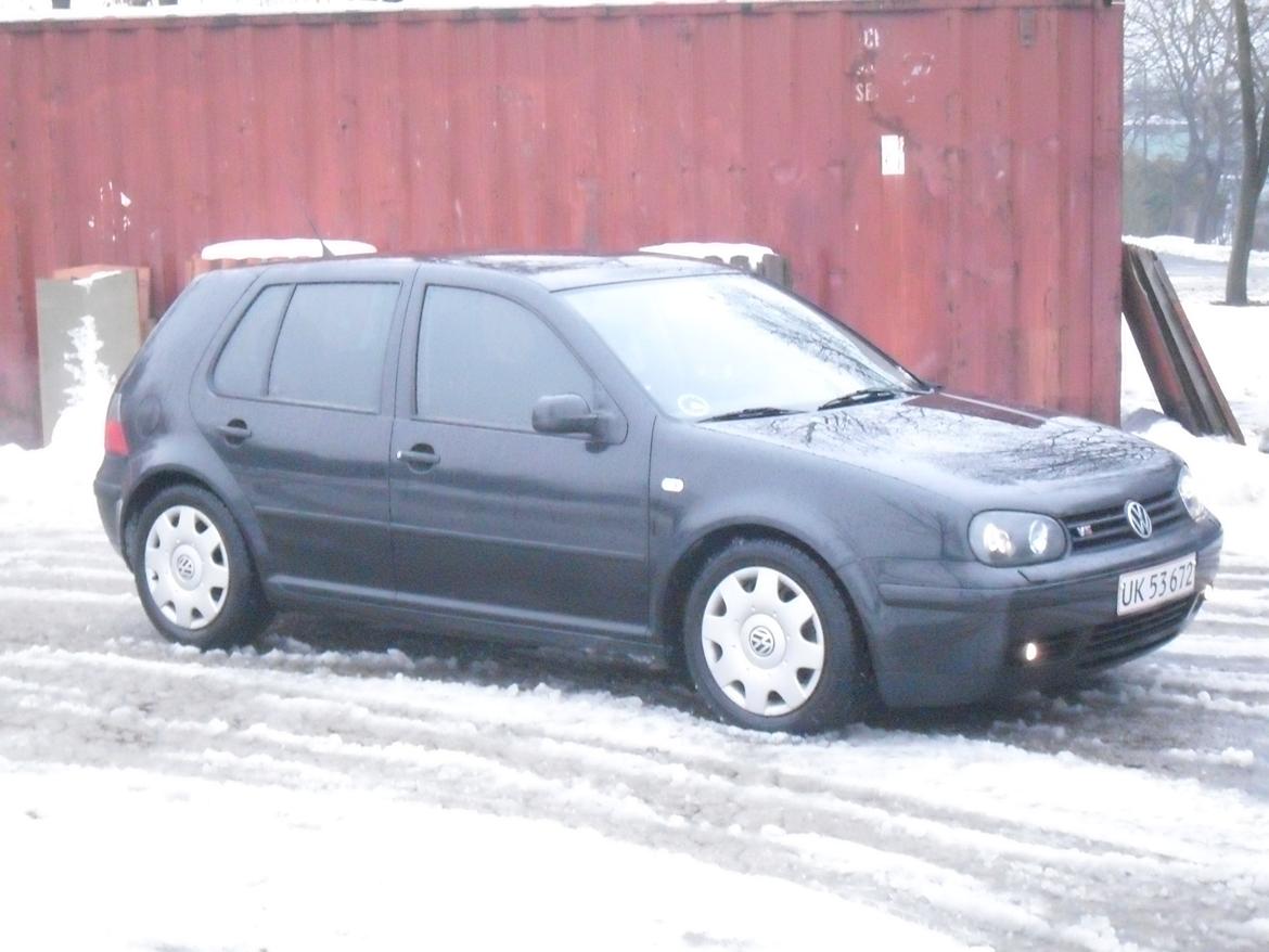 VW Golf 4 2,3 V5 billede 2