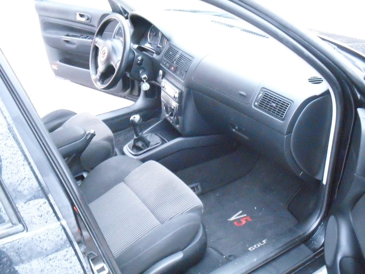 VW Golf 4 2,3 V5 billede 4