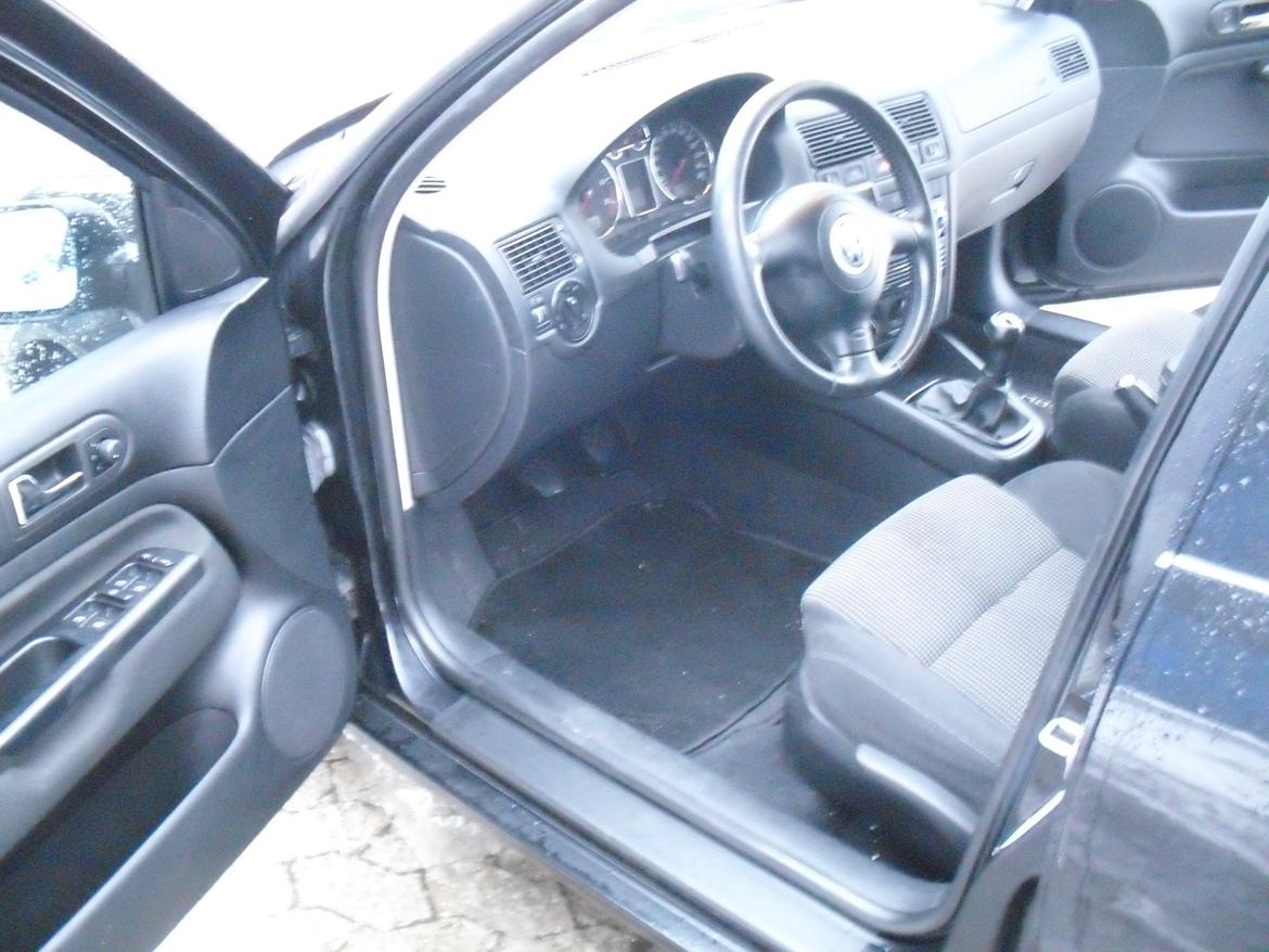 VW Golf 4 2,3 V5 billede 5