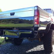 Nissan King Cab 2.5D 4X4 Pick-Up