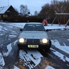 Mercedes Benz 300 aut solgt