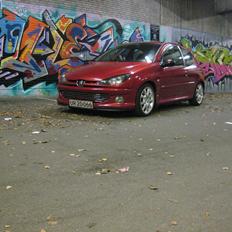 Peugeot 206 2,0 8V HDI +