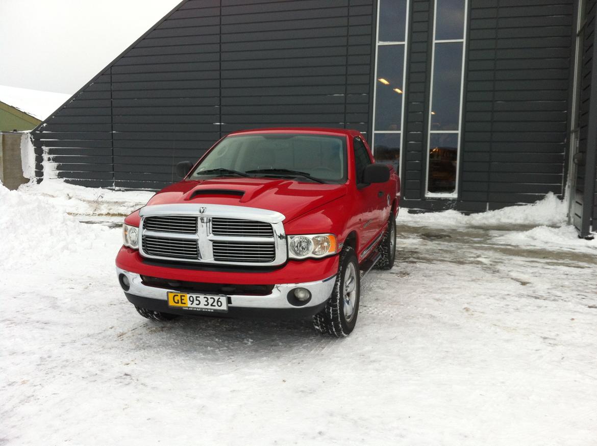 Dodge RAM 1500 5.7 V8 billede 1
