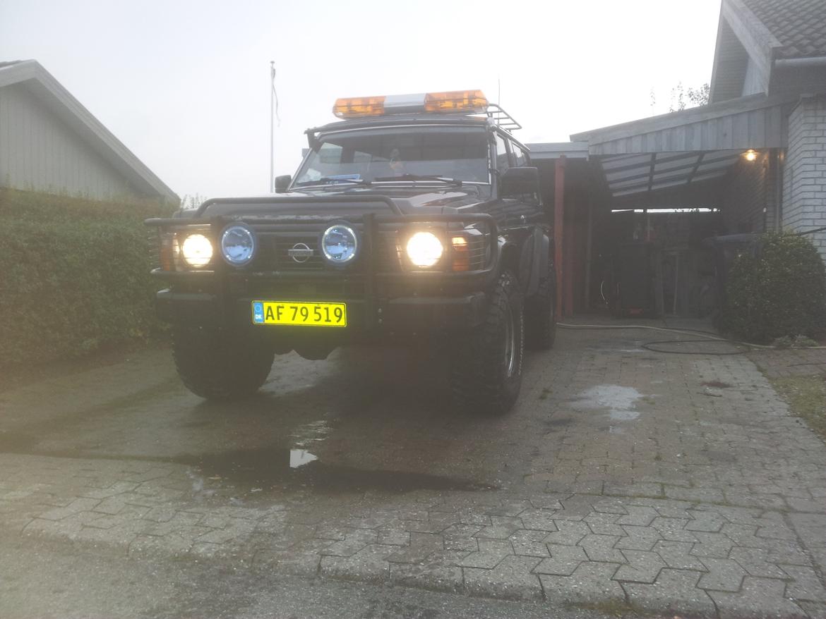 Nissan patrol gr 2,8 TD solgt billede 3