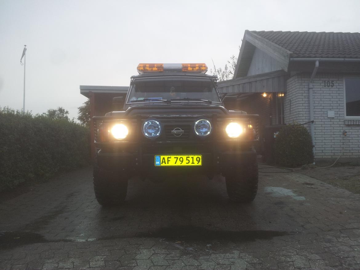 Nissan patrol gr 2,8 TD solgt billede 9