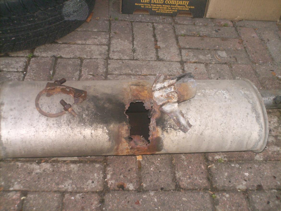 Opel Kadett stc. - Kaput bagpotte. billede 9