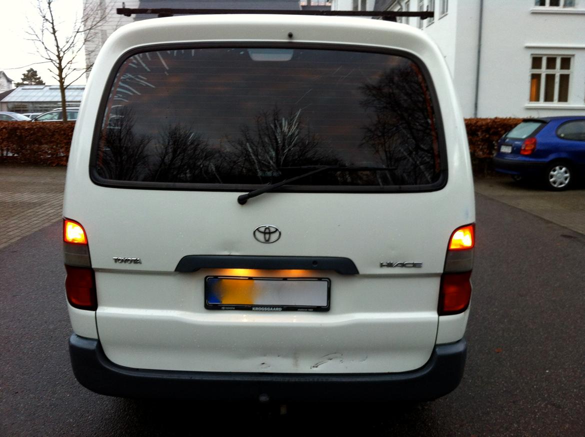 Toyota Hiace 2,5 D-4D 102 lang Komf. 5d billede 5