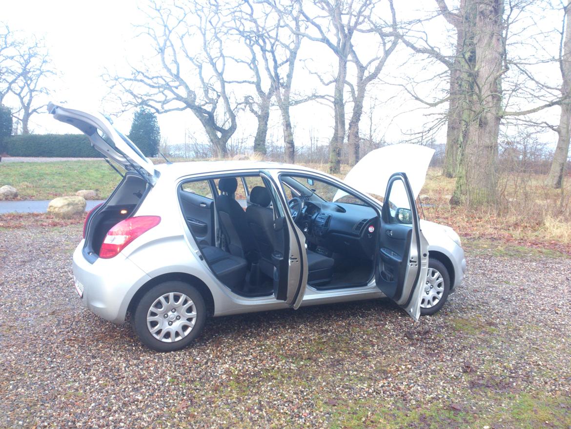 Hyundai i20 1,4 crdi Comfort billede 10