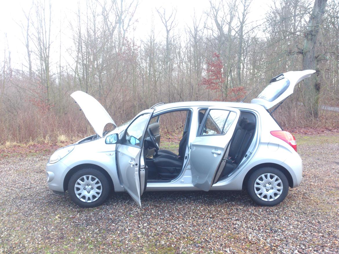 Hyundai i20 1,4 crdi Comfort billede 9