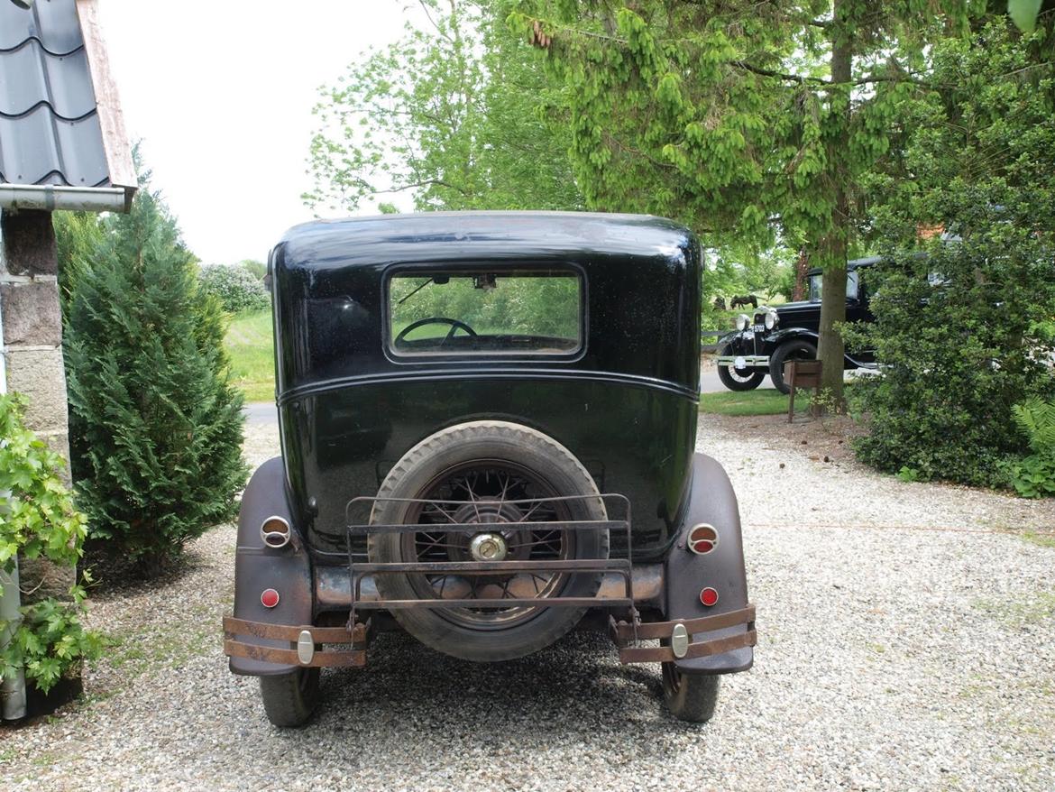 Ford Model A Town Sedan - Reservehjul bag, flere modeler har dem foran i skærm huller. billede 12