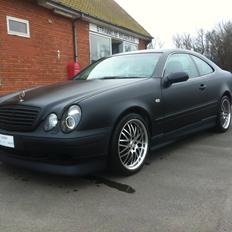 Mercedes Benz CLK 320