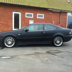 Mercedes Benz CLK 320