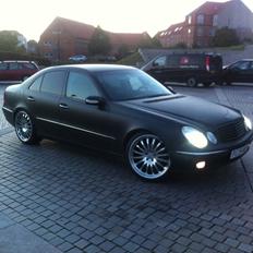 Mercedes Benz w211 E220 cdi elegance aut.