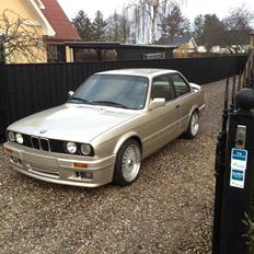 BMW 325I E30 M-Tech 2