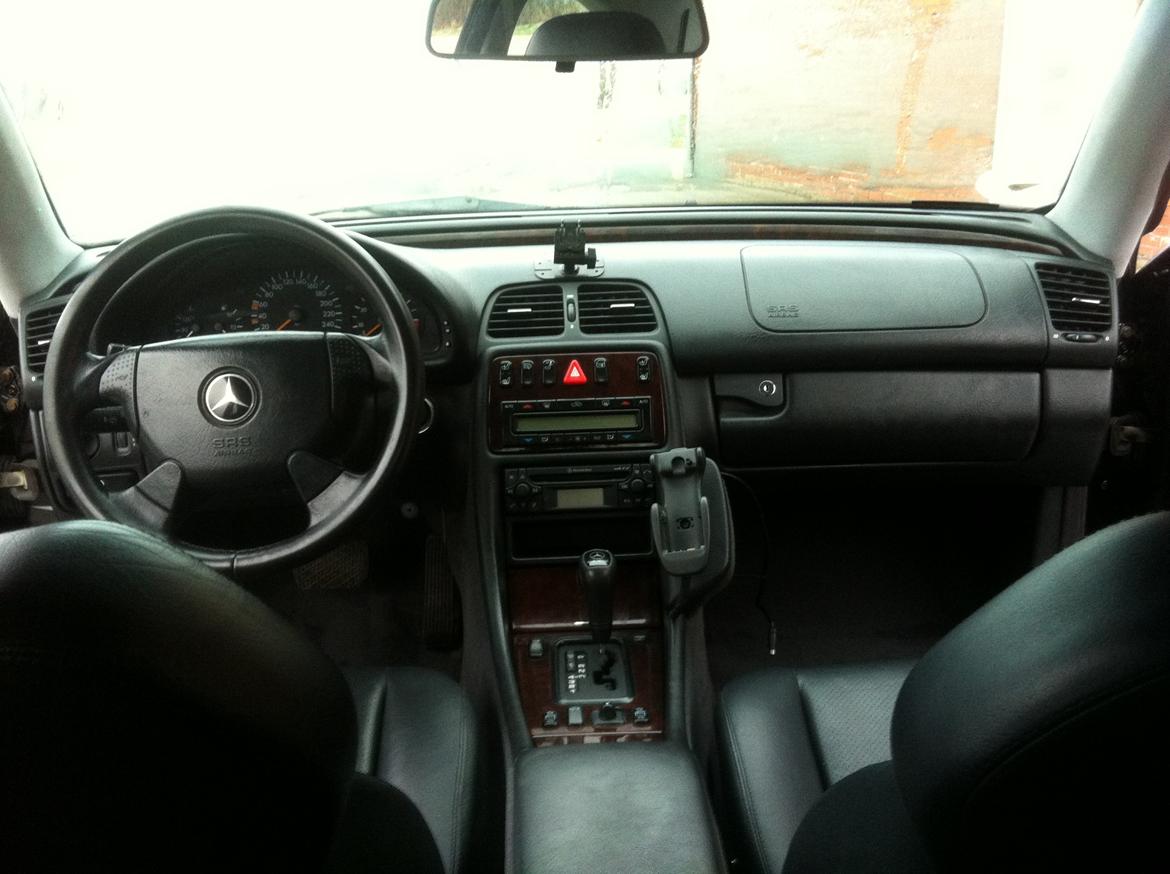 Mercedes Benz CLK 320 billede 12