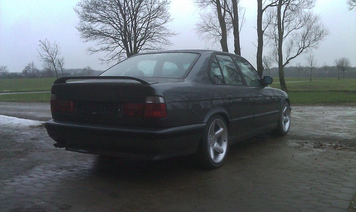BMW e34 525 ia billede 7