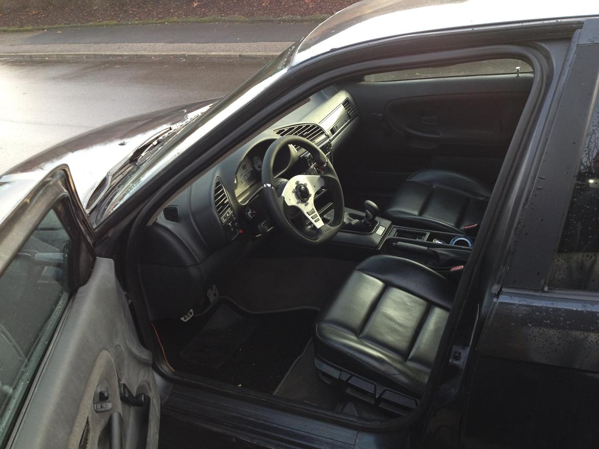 BMW 316i e36 totalt skadet billede 5