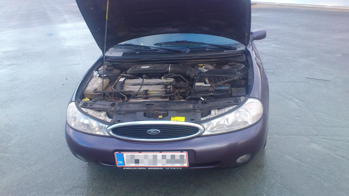 Ford Mondeo 2,0i 16v * SOLGT* billede 4