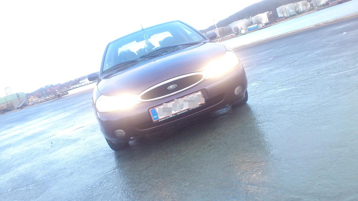 Ford Mondeo 2,0i 16v * SOLGT* billede 7