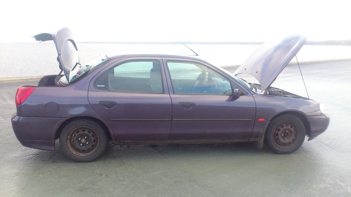 Ford Mondeo 2,0i 16v * SOLGT* billede 16