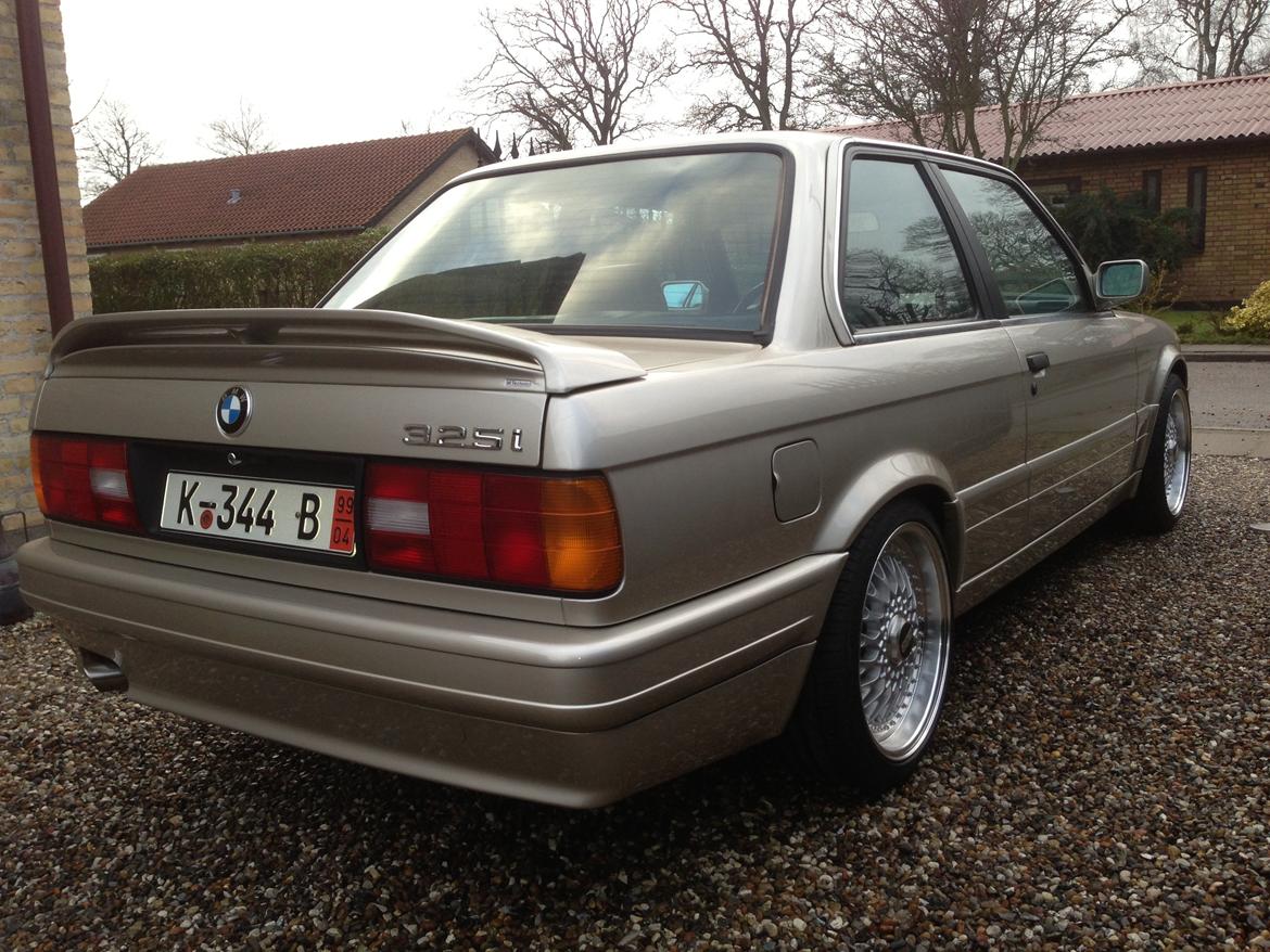 BMW 325I E30 M-Tech 2 billede 4