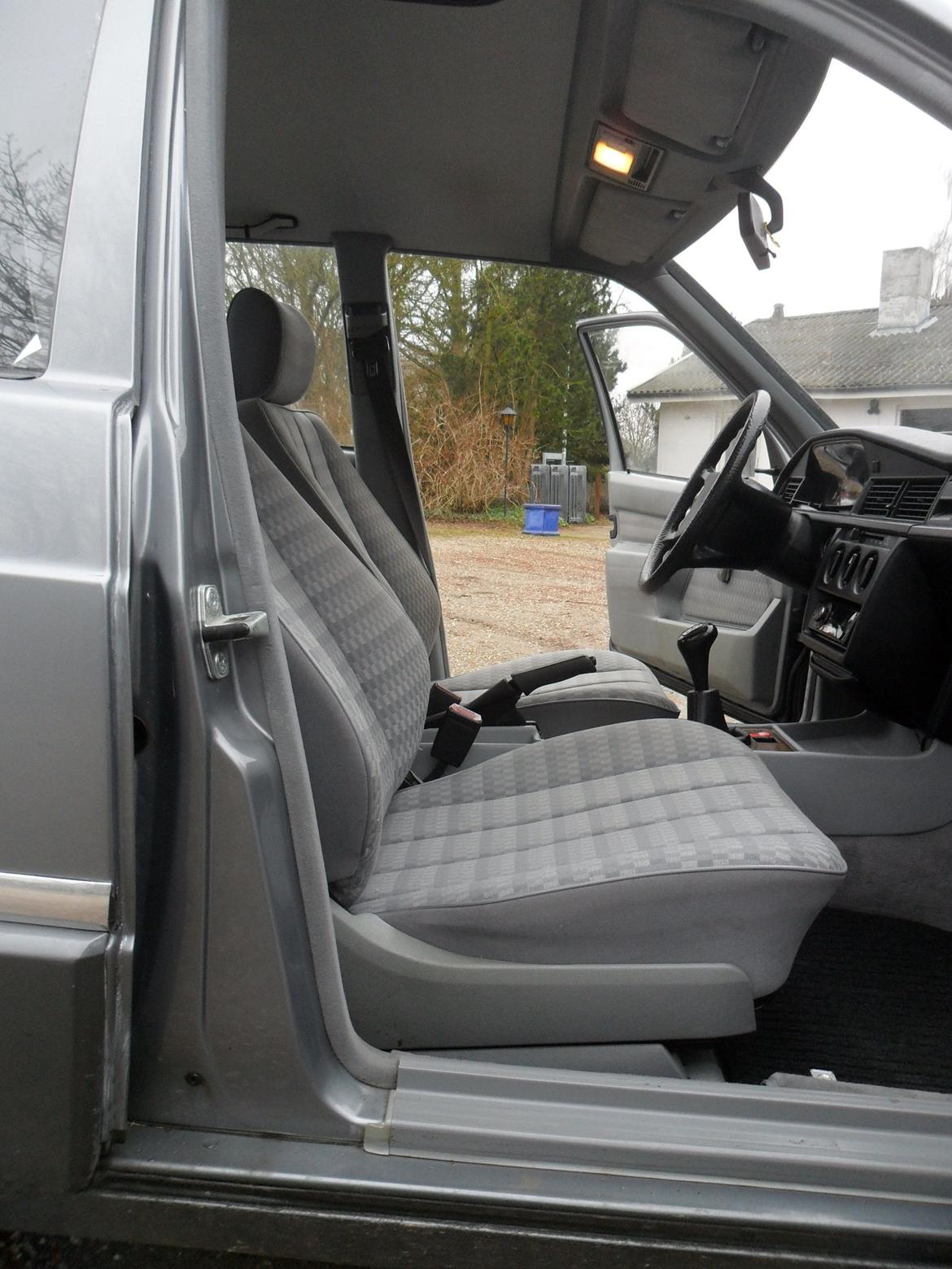 Mercedes Benz 190 #SOLGT# billede 4