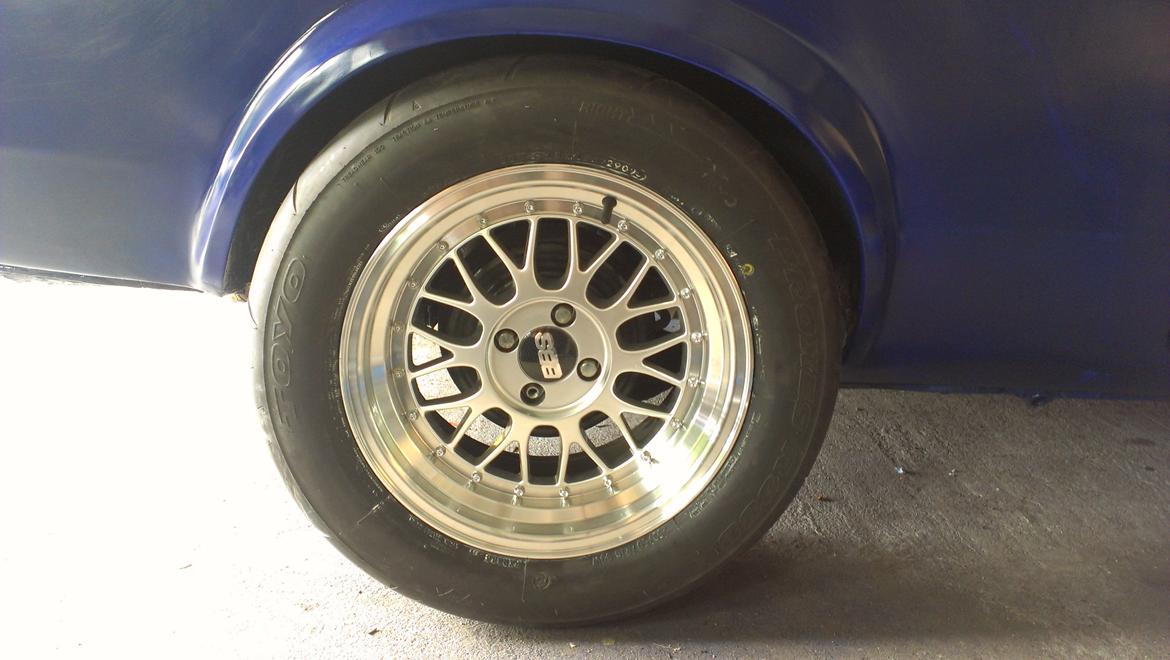 Opel kadett c coupe - de ny fælge billede 2