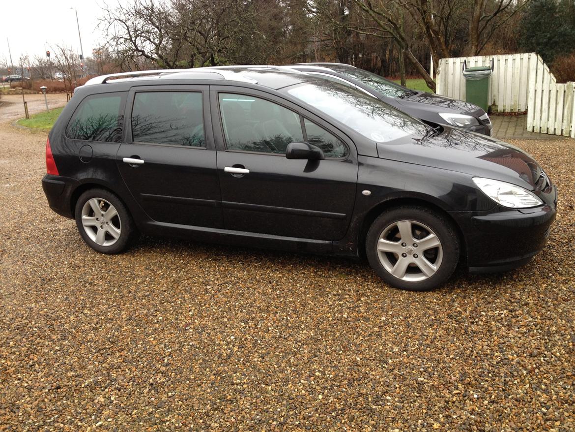 Peugeot 307 2.0 SW "SOLGT" - Bilen billede 9