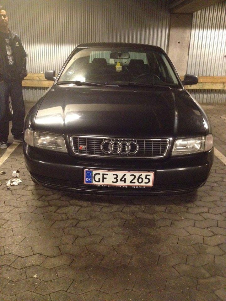 Audi A4 B5 1.8 20v - S4 grill billede 1