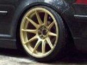 VW Golf  4 1,8 Turbo - >Lånt billede< - er ca en fælg som denne jeg søger, bare med en lidt bredere kant. billede 14