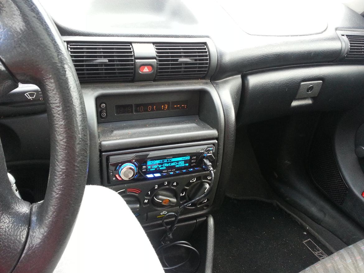 Opel Astra 1.6i 16V GL billede 14