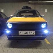 VW Golf 2 1,8 SKROTTET