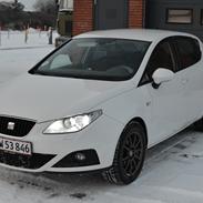 Seat Ibiza 6J 1,6 TDi Style CR DPF *SLOGT*