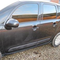 Citroën C3 Picasso (The Black Pearl)