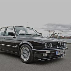 BMW E30