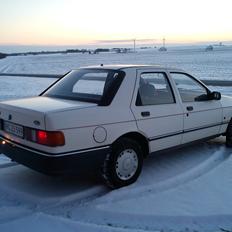 Ford Sierra 2.0 OHC (solgt)