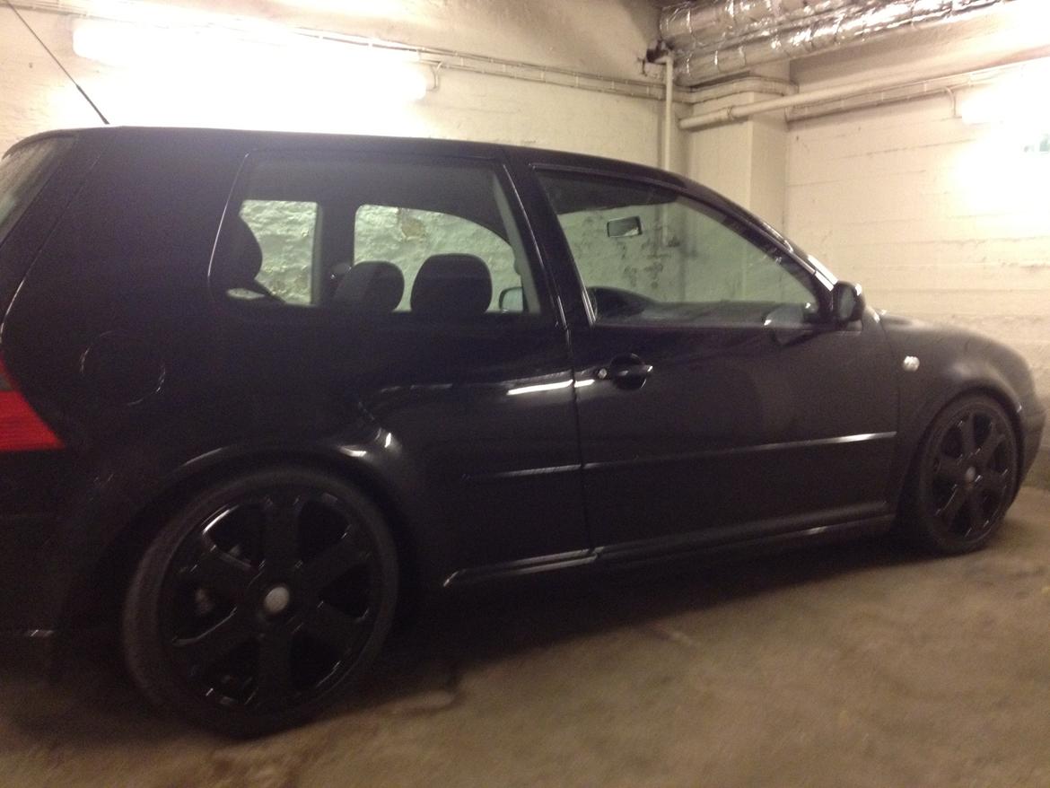 VW Golf 4 Tdi Black - Mine nuværende sommerhjul billede 2