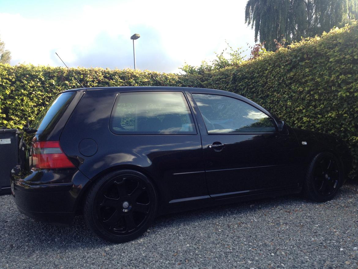 VW Golf 4 Tdi Black billede 3