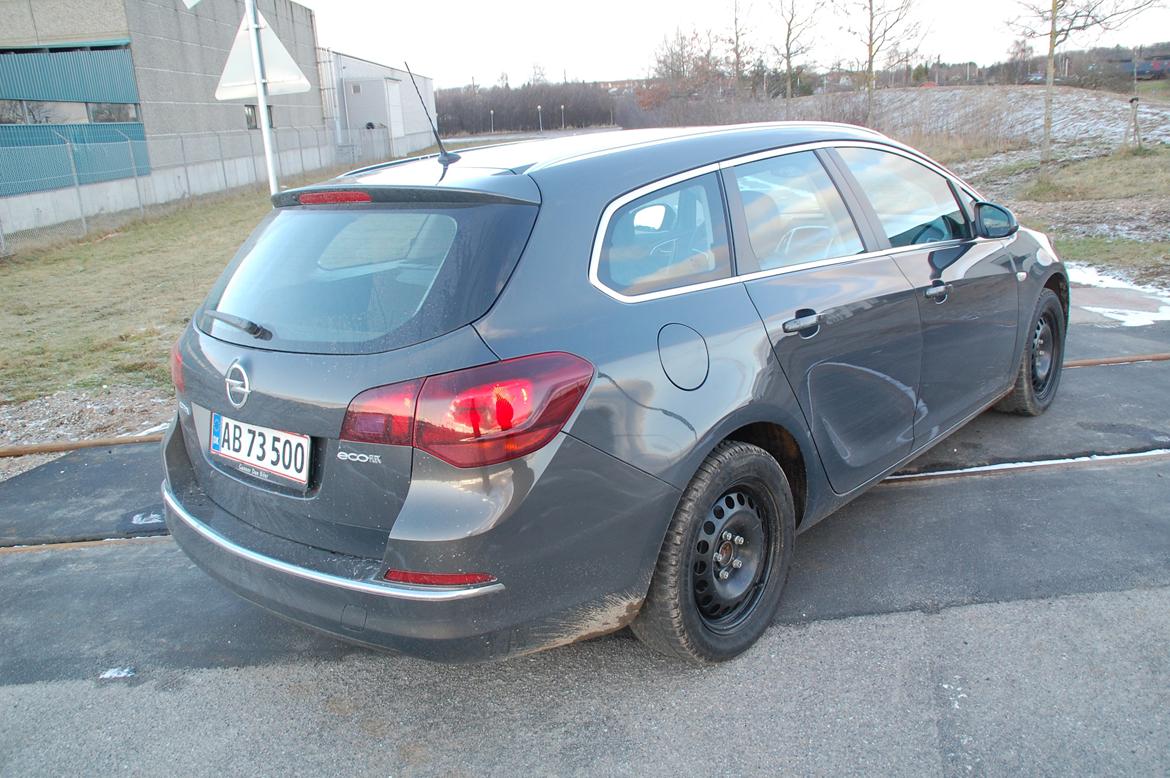 Opel Astra Sports Tourer billede 4