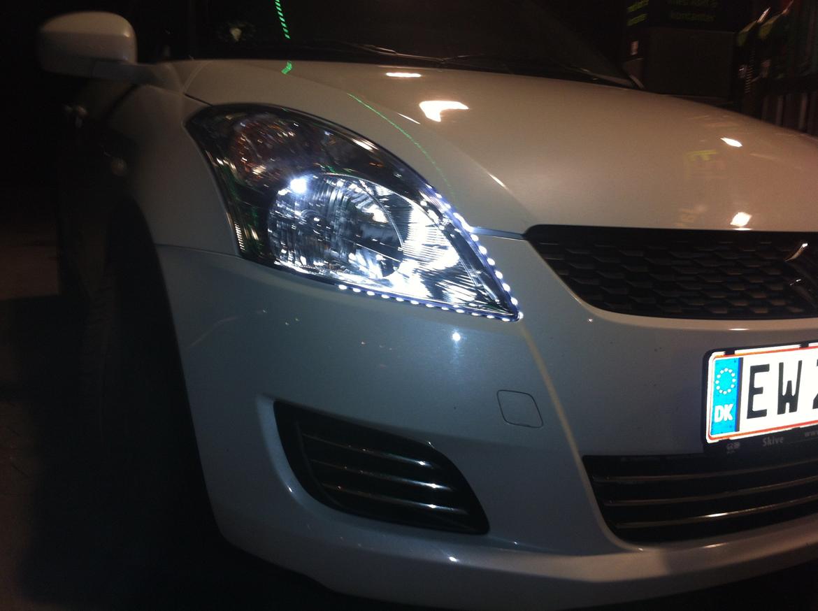 Suzuki Swift 1,2 ECO Metallic Hvid billede 12